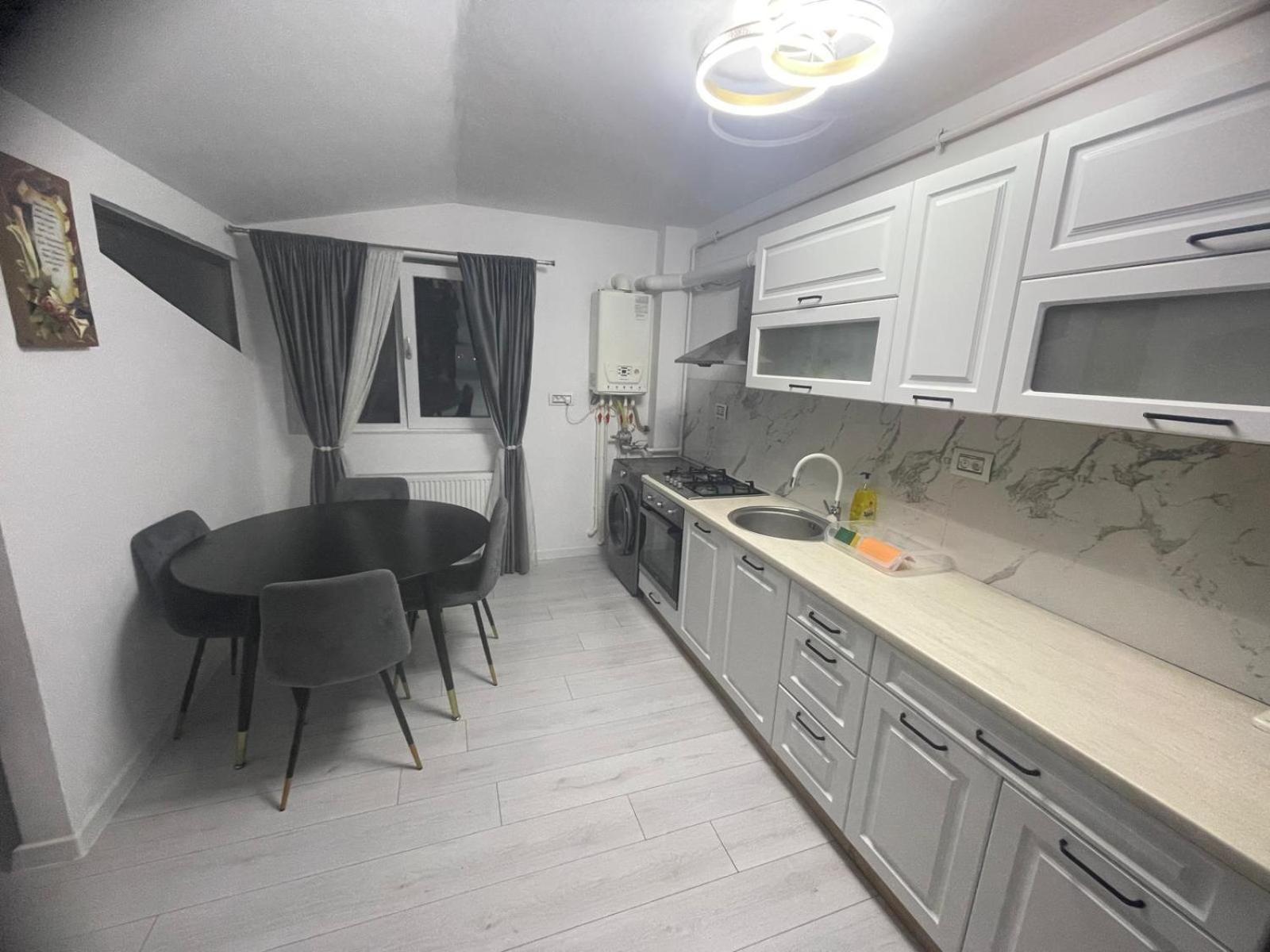 Apartment 2 Tirgu Jiu *